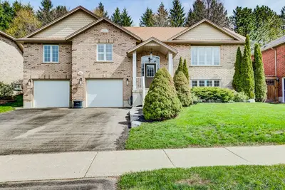 219 Mitchell Street, North Dumfries, On N0b 1e0