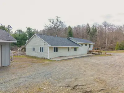 92 Blue Lake Road, Seguin, On P2a 2w8