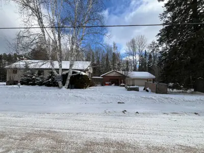 54 Burlanyett Road, Hastings Highlands, On K0l 2r0