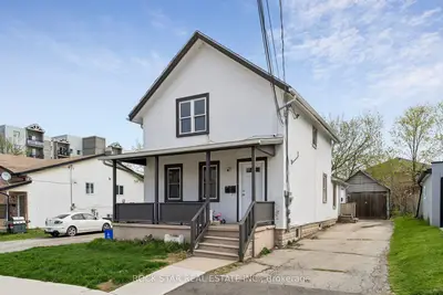 26 Albina Street, Welland, On L3c 1p3