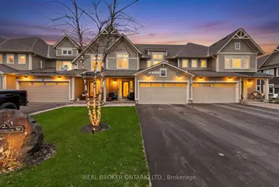 50 Masters Crescent W, Georgian Bay, On L0k 1s0