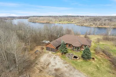 399 Grady Road E, Rideau Lakes, On K0g 1x0