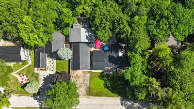 7710 Clayton Street, Lambton Shores, On N0m 2l0