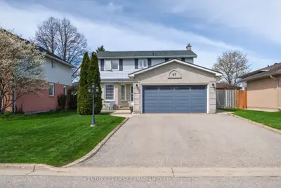 47 Sloane Crescent, London South, On N6e 3a7