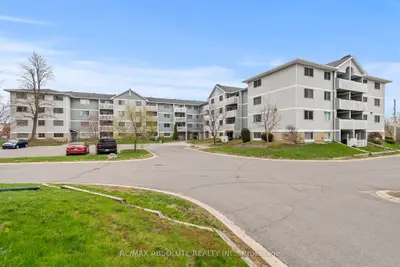 216 Viewmount Drive 415, Cityview - Parkwoods Hills - Rideau Shore, On K2e 7x4