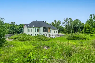 1695 Old Montreal Road, Orleans - Cumberland And Area, On K4c 1g7