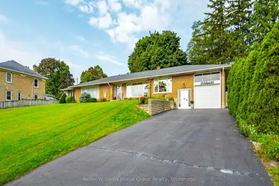 379 St Patrick Street W, Centre Wellington, On N1m 1l8