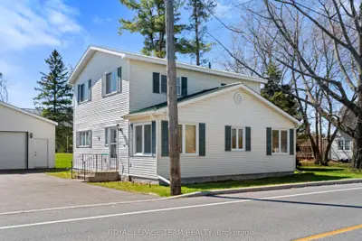 12106 Lakeshore Drive, South Dundas, On K0c 1x0