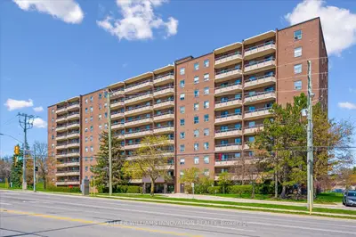 1100 Courtland Avenue E 302, Kitchener, On N2c 2h9