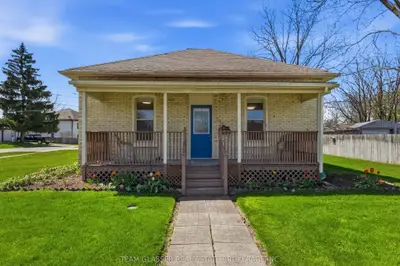 208 Ellor Street, Strathroy-caradoc, On N7g 2l3