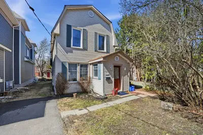 556 Melbourne Avenue, Carlingwood - Westboro And Area, On K2a 1w8