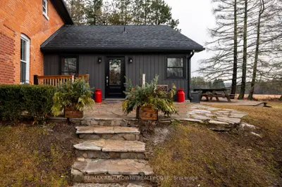674217 Hurontario Street, Mono, On L9w 5r9