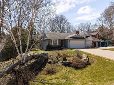 39 Glenwood Drive, Huntsville, On P1h 1b6