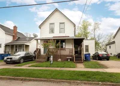 128 West Street, Chatham-kent, On N7m 2r6