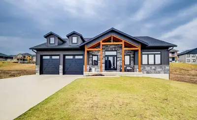 8 Mel Street, South Bruce, On N0g 2j0