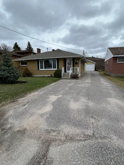 446 Princess Street W, North Bay, On P1b 6c6