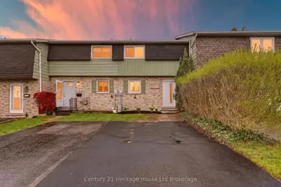 1040 Canfield Crescent 3, Woodstock, On N4s 8p3