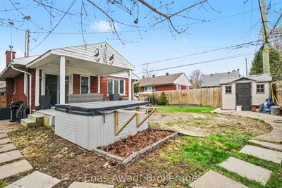 797 Hamlet Road, Elmvale Acres And Area, On K1g 1r1