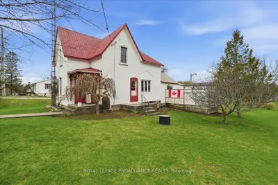 1724b County Road 10, Prince Edward County, On, K0k 1p0