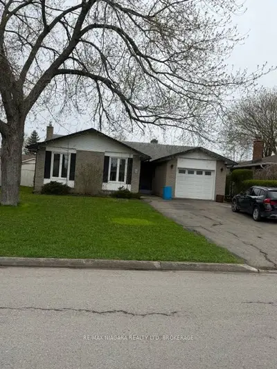 10 Donlea Road, Port Colborne, On L3k 4w9