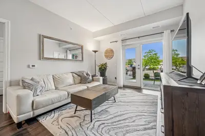 35 Kingsbury Square 121, Guelph, On N1l 0j4