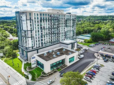 870 Queenston Road 1001, Hamilton, On L8g 0b9