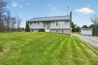16 Graham Lake Road, Front Of Yonge, On K0e 1r0