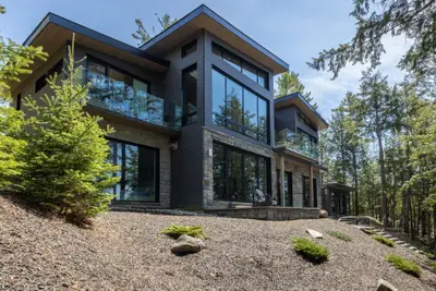 320 Stanley House Road Nw, Seguin, On P0c 1j0