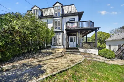 372 King Street W, Brockville, On K6v 3s6
