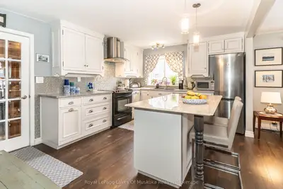 295 Bishop Street, Gravenhurst, On P1p 1j6