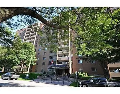 1100 Ambleside Drive 503, Woodroffe, On K2b 8g6