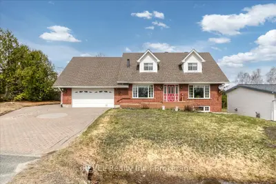 1156 Vera Street, Greater Sudbury, On P3n 1m6