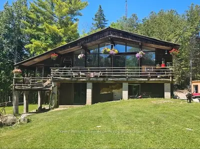 31 Digby Laxton Boundary Road, Kawartha Lakes, On K0m 2b0