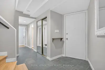 10 Lewis Street, Ottawa Centre, On K2p 0s3