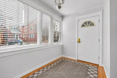12 Lewis Street, Ottawa Centre, On K2p 0s3