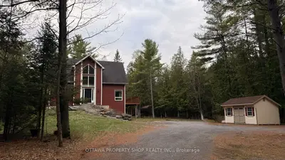 927 Spruce Ridge Road, Carp - Huntley Ward, On K0a 1l0