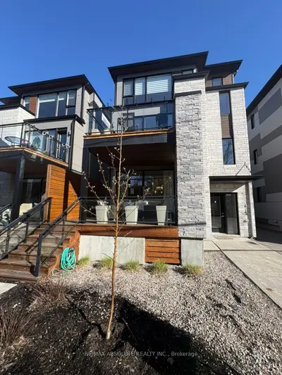 415 Ravenhill Avenue, Westboro - Hampton Park, On K2a 1z5