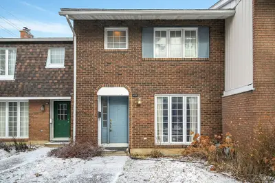 1107 Meadowlands Drive, Mooneys Bay - Carleton Heights And Area, On K2c 0k5