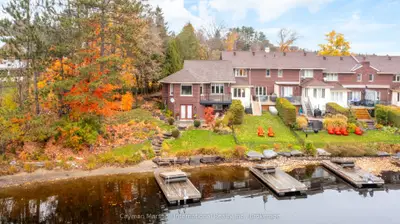 27 John Street, Huntsville, On P1h 1h2