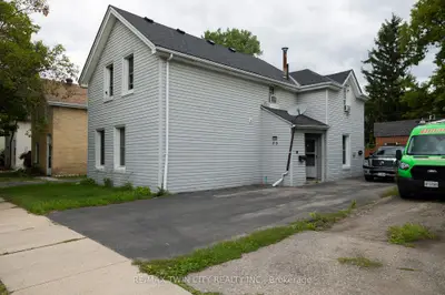20 Superior Street, Brantford, On N3s 2k1