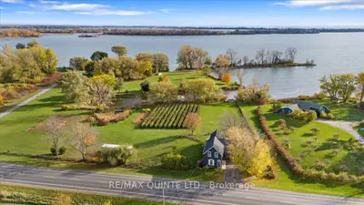 15775 Loyalist Parkway, Prince Edward County, On K0k 1g0
