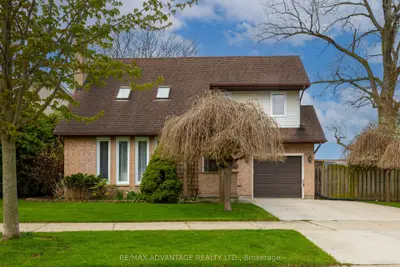 122 Barrydale Crescent, London North, On N6g 2x6