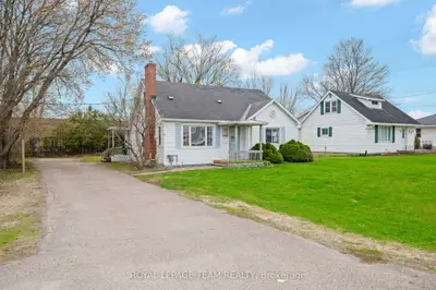 258 Daniel Street South Street, Arnprior, On K7s 2m2