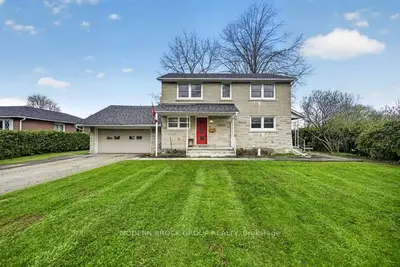 96 Salisbury Avenue, Brockville, On K6v 2t7