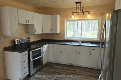 1049 South Road, Frontenac, On K0h 1k0
