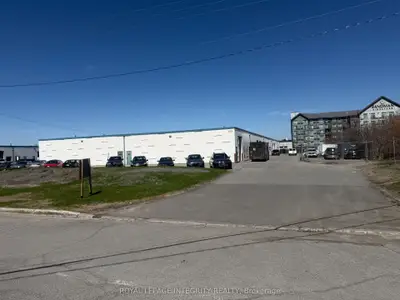151 Bentley Avenue 3 & 4, Country Place - Pineglen - Crestview And Area, On K2e 6t7