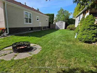 204 Beach Road, Centre Wellington, On N1m 2w5