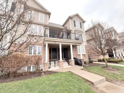 632 Woodlawn Road E 632a, Guelph, On N1e 0k4