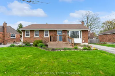 572 Clare Avenue, Welland, On L3c 3b8