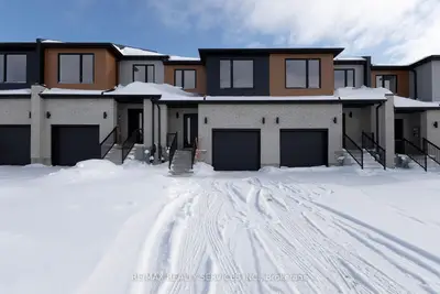 25 Becker Street, Stratford, On N5a 0l2